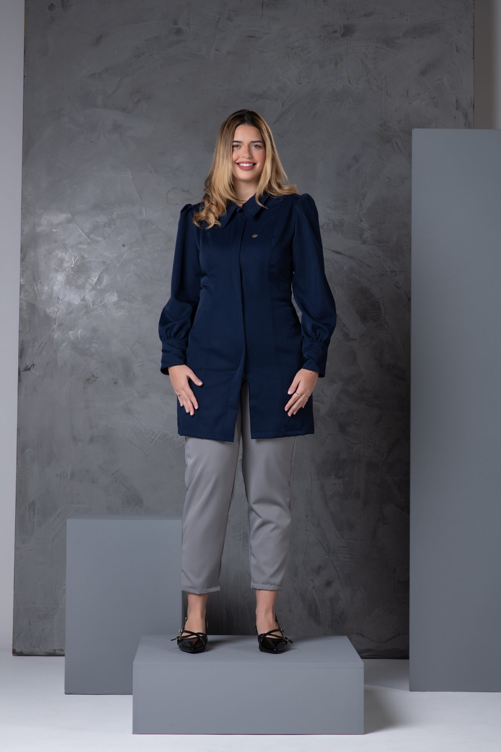 Jaleco Feminino Lívia Azul Marinho