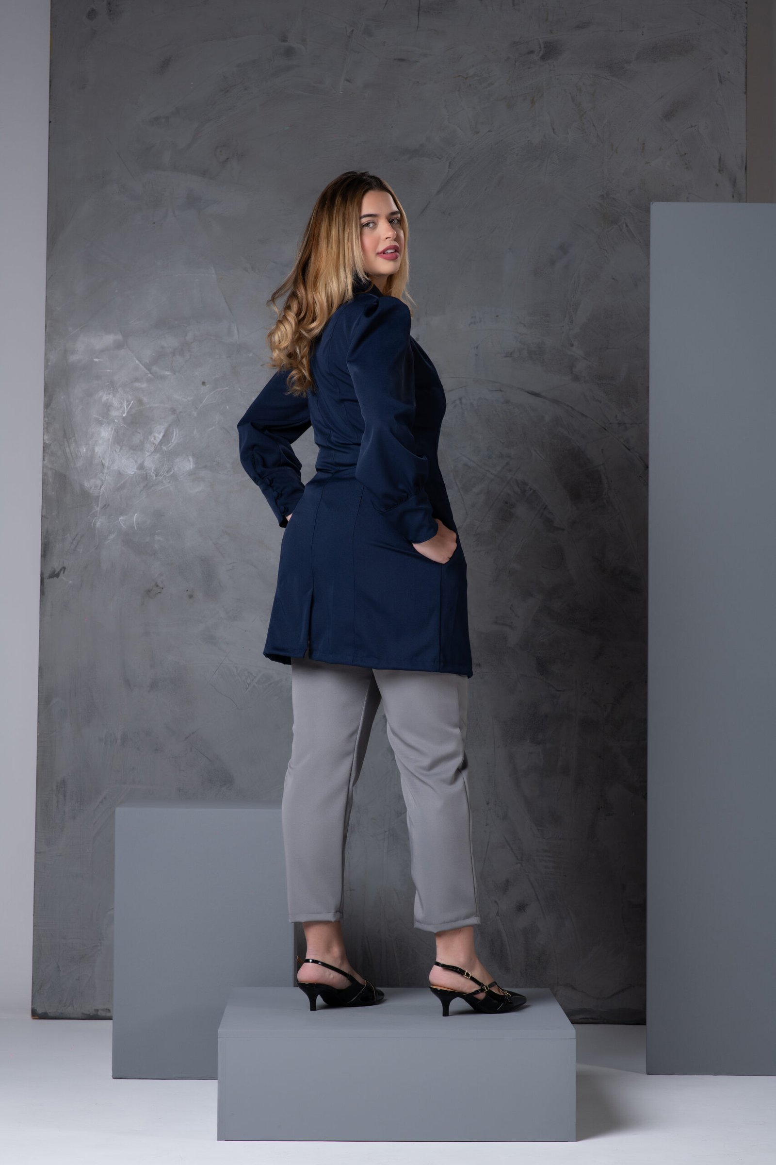 Jaleco Feminino Lívia Azul Marinho